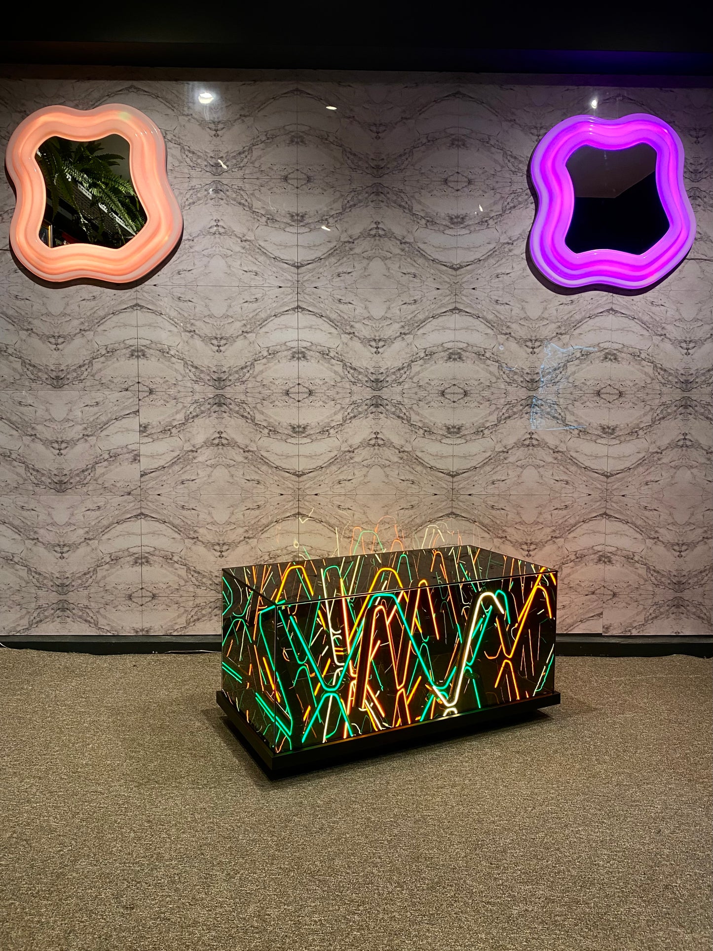 "Electric Jungle™ – Infinity Neon Mirror Table"